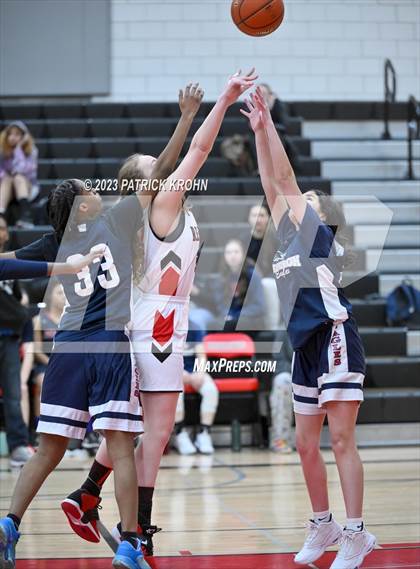Thumbnail 2 in Lindbergh @ Sammamish photogallery.