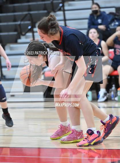 Thumbnail 3 in Lindbergh @ Sammamish photogallery.