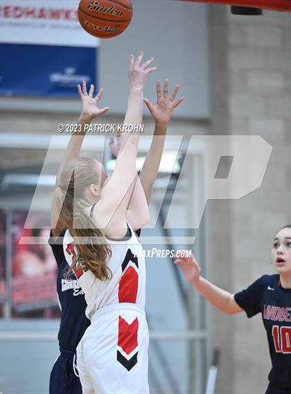 Thumbnail 2 in Lindbergh @ Sammamish photogallery.