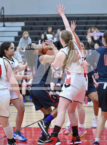 Thumbnail 3 in Lindbergh @ Sammamish photogallery.