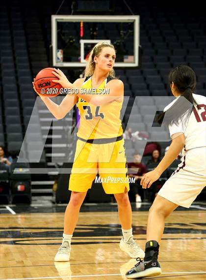 Thumbnail 2 in Whitney vs Del Oro @ Golden 1 Center photogallery.
