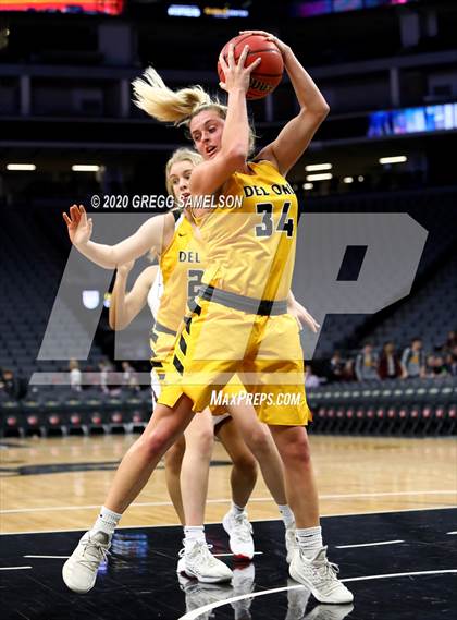 Thumbnail 1 in Whitney vs Del Oro @ Golden 1 Center photogallery.