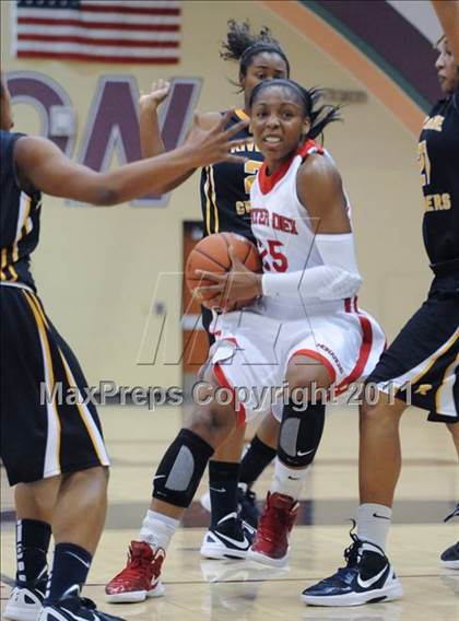 Thumbnail 2 in Riverdale Baptist vs. Mater Dei (Nike Tournament of Champions) photogallery.