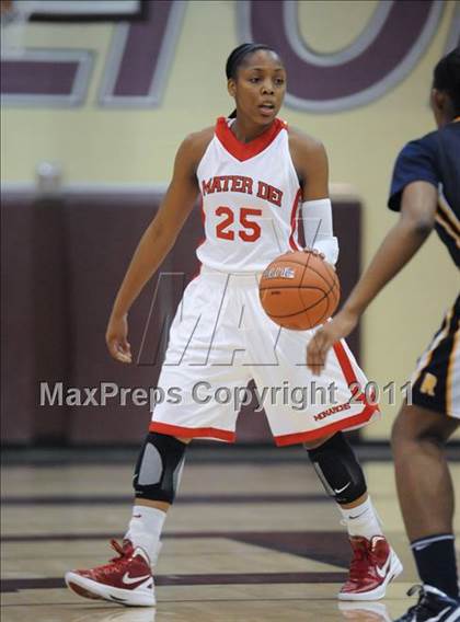 Thumbnail 1 in Riverdale Baptist vs. Mater Dei (Nike Tournament of Champions) photogallery.