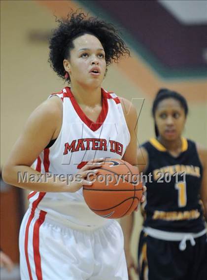Thumbnail 2 in Riverdale Baptist vs. Mater Dei (Nike Tournament of Champions) photogallery.
