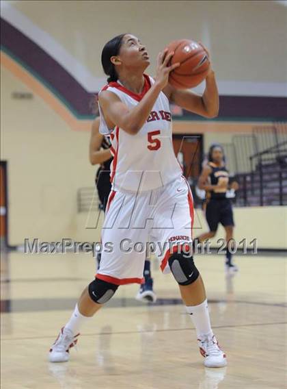 Thumbnail 2 in Riverdale Baptist vs. Mater Dei (Nike Tournament of Champions) photogallery.