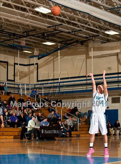 Thumbnail 3 in St. Joseph  vs Holy Name Central Catholic (Catholic School Showcase) photogallery.