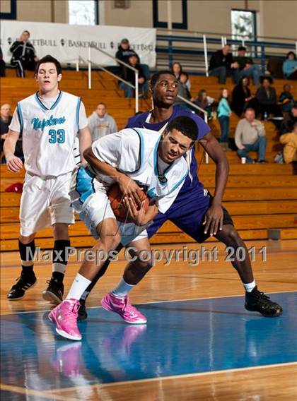 Thumbnail 3 in St. Joseph  vs Holy Name Central Catholic (Catholic School Showcase) photogallery.