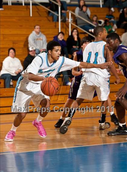 Thumbnail 1 in St. Joseph  vs Holy Name Central Catholic (Catholic School Showcase) photogallery.