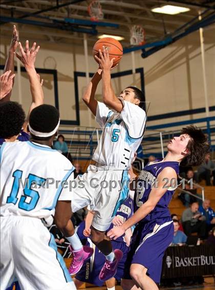 Thumbnail 1 in St. Joseph  vs Holy Name Central Catholic (Catholic School Showcase) photogallery.