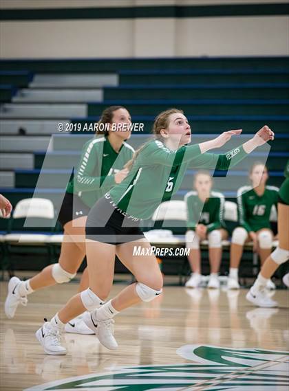 Thumbnail 1 in Harding Academy @ Episcopal photogallery.