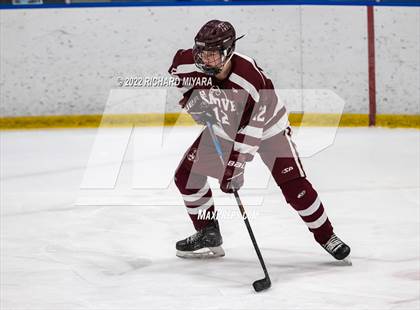 Thumbnail 1 in Goffstown vs Hanover (Brian C. Stone Memorial Christmas Tournament) photogallery.