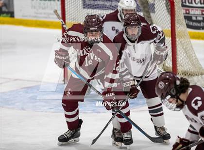 Thumbnail 3 in Goffstown vs Hanover (Brian C. Stone Memorial Christmas Tournament) photogallery.