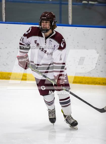 Thumbnail 3 in Goffstown vs Hanover (Brian C. Stone Memorial Christmas Tournament) photogallery.