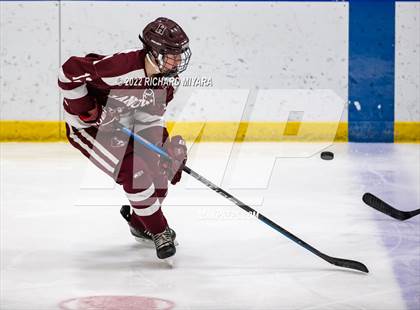 Thumbnail 1 in Goffstown vs Hanover (Brian C. Stone Memorial Christmas Tournament) photogallery.