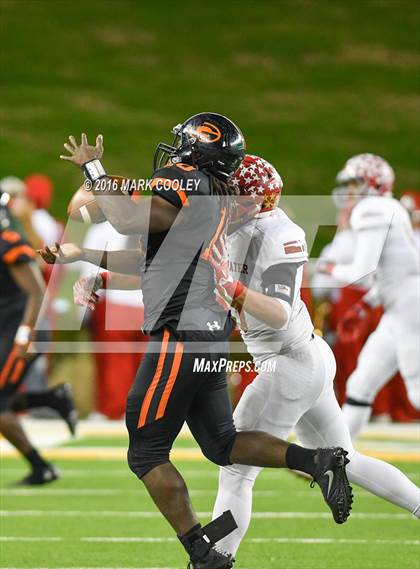 Thumbnail 1 in Sweetwater vs. Gilmer (UIL 4A Semifinal) photogallery.