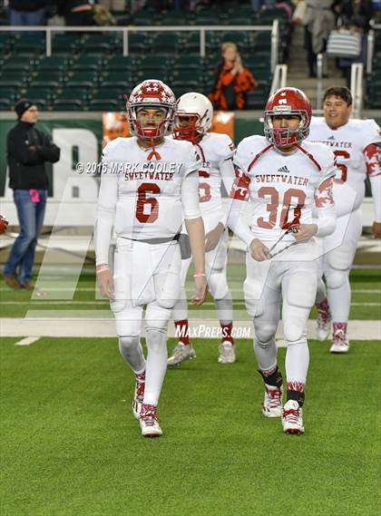 Thumbnail 2 in Sweetwater vs. Gilmer (UIL 4A Semifinal) photogallery.