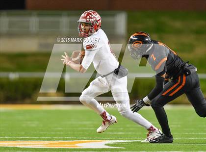 Thumbnail 2 in Sweetwater vs. Gilmer (UIL 4A Semifinal) photogallery.