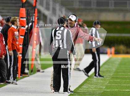 Thumbnail 1 in Sweetwater vs. Gilmer (UIL 4A Semifinal) photogallery.