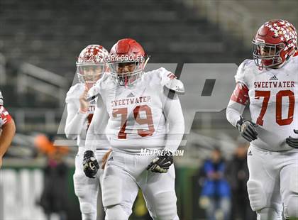 Thumbnail 3 in Sweetwater vs. Gilmer (UIL 4A Semifinal) photogallery.