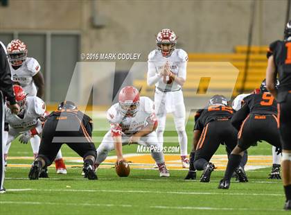 Thumbnail 3 in Sweetwater vs. Gilmer (UIL 4A Semifinal) photogallery.