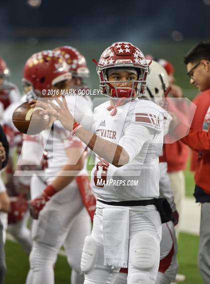 Thumbnail 1 in Sweetwater vs. Gilmer (UIL 4A Semifinal) photogallery.