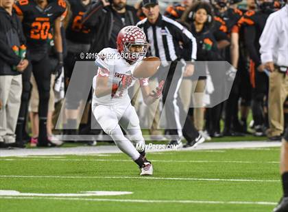 Thumbnail 2 in Sweetwater vs. Gilmer (UIL 4A Semifinal) photogallery.
