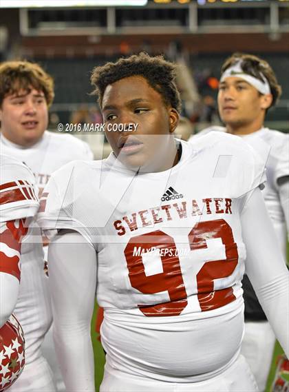 Thumbnail 1 in Sweetwater vs. Gilmer (UIL 4A Semifinal) photogallery.