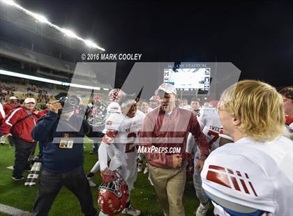 Thumbnail 2 in Sweetwater vs. Gilmer (UIL 4A Semifinal) photogallery.