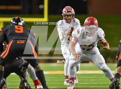 Thumbnail 3 in Sweetwater vs. Gilmer (UIL 4A Semifinal) photogallery.