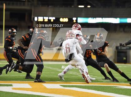 Thumbnail 1 in Sweetwater vs. Gilmer (UIL 4A Semifinal) photogallery.