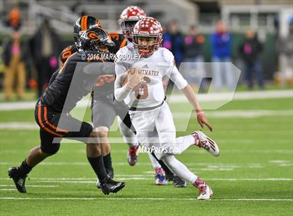 Thumbnail 2 in Sweetwater vs. Gilmer (UIL 4A Semifinal) photogallery.