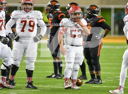 Thumbnail 1 in Sweetwater vs. Gilmer (UIL 4A Semifinal) photogallery.