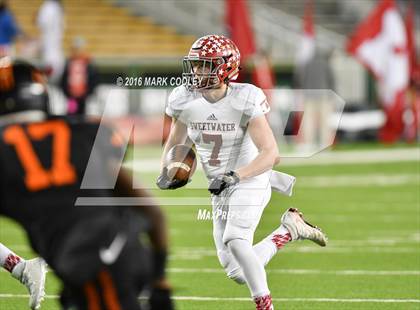 Thumbnail 2 in Sweetwater vs. Gilmer (UIL 4A Semifinal) photogallery.