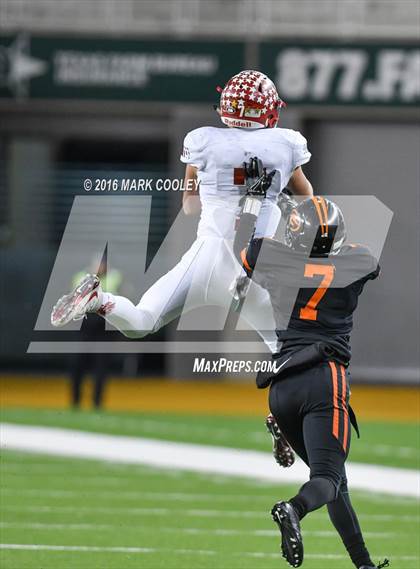 Thumbnail 1 in Sweetwater vs. Gilmer (UIL 4A Semifinal) photogallery.