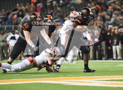 Thumbnail 3 in Sweetwater vs. Gilmer (UIL 4A Semifinal) photogallery.