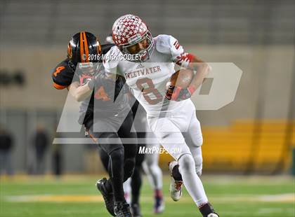 Thumbnail 1 in Sweetwater vs. Gilmer (UIL 4A Semifinal) photogallery.