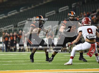 Thumbnail 3 in Sweetwater vs. Gilmer (UIL 4A Semifinal) photogallery.
