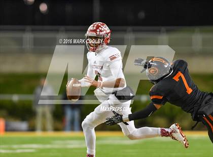 Thumbnail 3 in Sweetwater vs. Gilmer (UIL 4A Semifinal) photogallery.