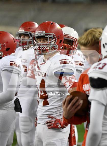 Thumbnail 3 in Sweetwater vs. Gilmer (UIL 4A Semifinal) photogallery.