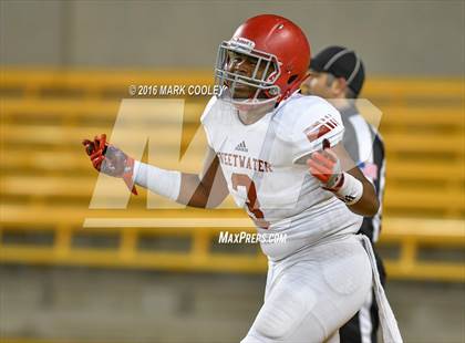 Thumbnail 2 in Sweetwater vs. Gilmer (UIL 4A Semifinal) photogallery.
