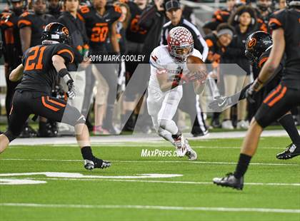Thumbnail 3 in Sweetwater vs. Gilmer (UIL 4A Semifinal) photogallery.