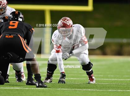 Thumbnail 3 in Sweetwater vs. Gilmer (UIL 4A Semifinal) photogallery.