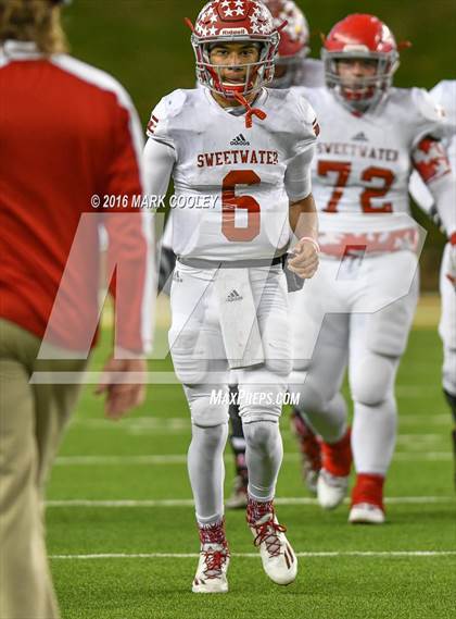 Thumbnail 1 in Sweetwater vs. Gilmer (UIL 4A Semifinal) photogallery.