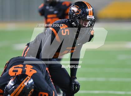 Thumbnail 2 in Sweetwater vs. Gilmer (UIL 4A Semifinal) photogallery.