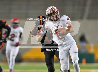 Thumbnail 3 in Sweetwater vs. Gilmer (UIL 4A Semifinal) photogallery.