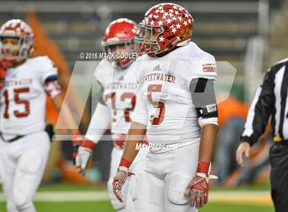 Thumbnail 2 in Sweetwater vs. Gilmer (UIL 4A Semifinal) photogallery.