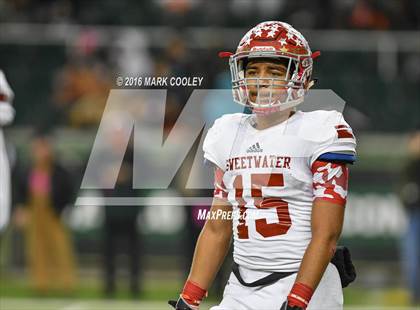 Thumbnail 3 in Sweetwater vs. Gilmer (UIL 4A Semifinal) photogallery.