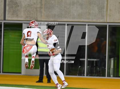 Thumbnail 3 in Sweetwater vs. Gilmer (UIL 4A Semifinal) photogallery.