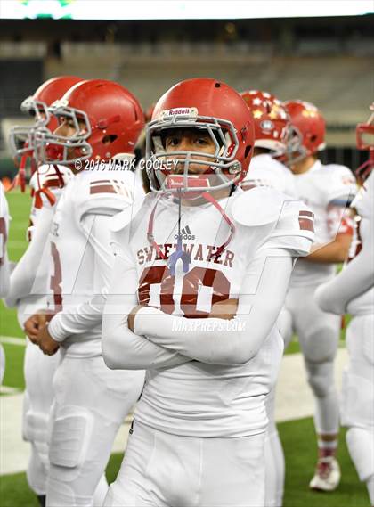 Thumbnail 2 in Sweetwater vs. Gilmer (UIL 4A Semifinal) photogallery.